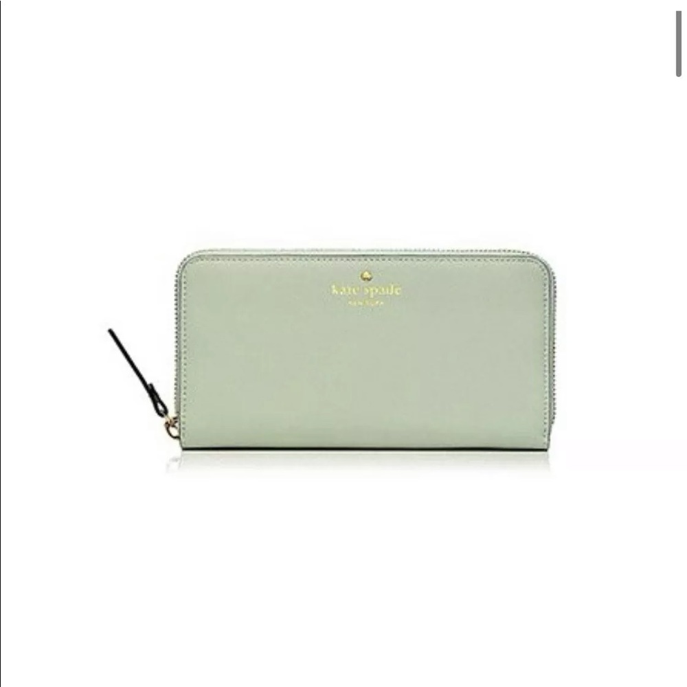 Kate Spade Cedar Street Lacey Leather Wallet Mint